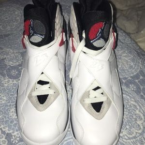 Brand new never worn air Jordan 8 retro bugs bunny
